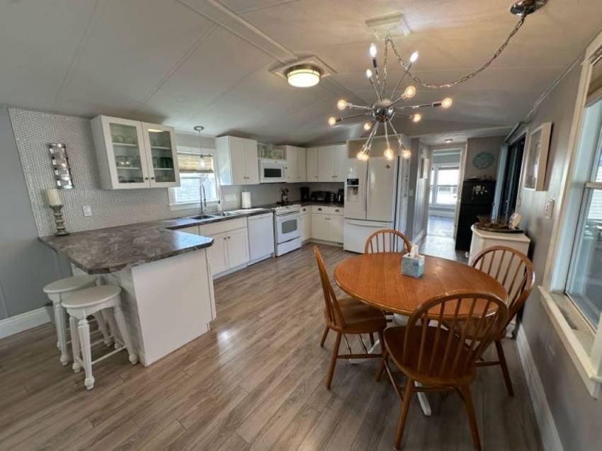 681 Lake Henry a Winter Haven, FL Mobile or Manufactured Home for Sale